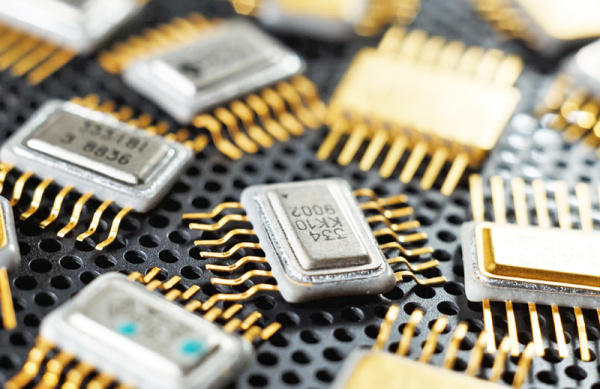 Как извлечь золото из техники и радиодеталей дома: правда, мифы и реальные способы получения денег