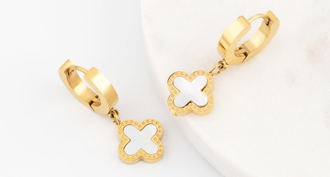 Почему сдавать ювелирные украшения в залог в ломбарде безопасно